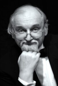 Геннадий Игоревич Гладков.